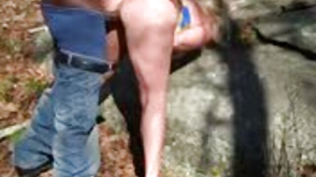 Uma compilação de broches amadores vídeo de pornô da brasileirinha 2019 russos de um casal maduro com esperma facial.