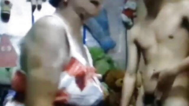 Alkashikha estava assistir vídeo pornô as brasileirinhas bêbado e chateado nas proximidades do enshemale.