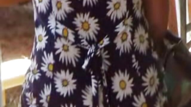 A menina do coro de 19 anos quero assistir o filme pornô brasileirinha da Igreja perdeu a virgindade na câmara.