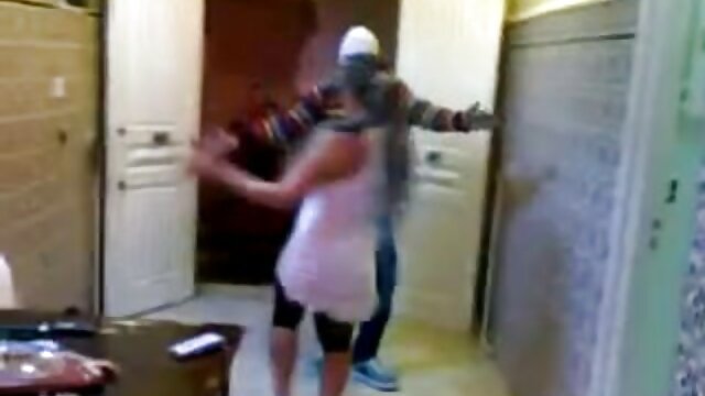 Ginecologista excitado e a foder kid bengala videos brasileirinhas uma paciente com Mamas grandes.