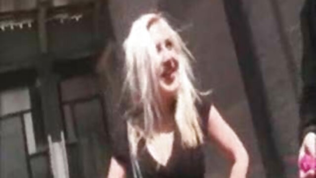 Um estudante ruivo de 18 anos chupa a pila longa do namorado e dá estilo ao videos porno das brasileirinhas cão.